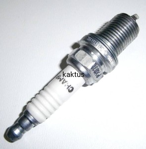 ŚWIECA ZAPŁONOWA RC12YC CHAMPION DŁUGI GWINT