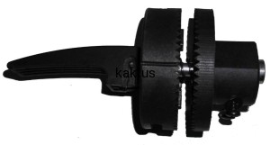 MOCOWANIE UCHWYTU DOLNEGO YT5151